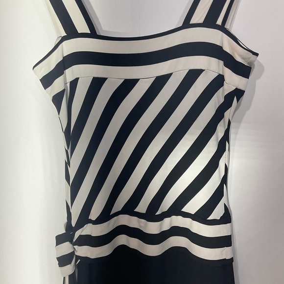 Joseph Ribkoff Dress, Sleeveless, Size: 6 - Picture 10 of 16